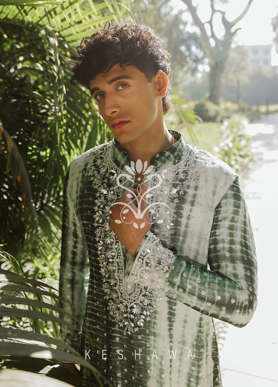 Elevate your style with our stunning green tie-dye kurta