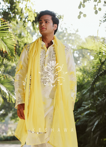 Elevate your style with our stunning yellow tie-dye kurta