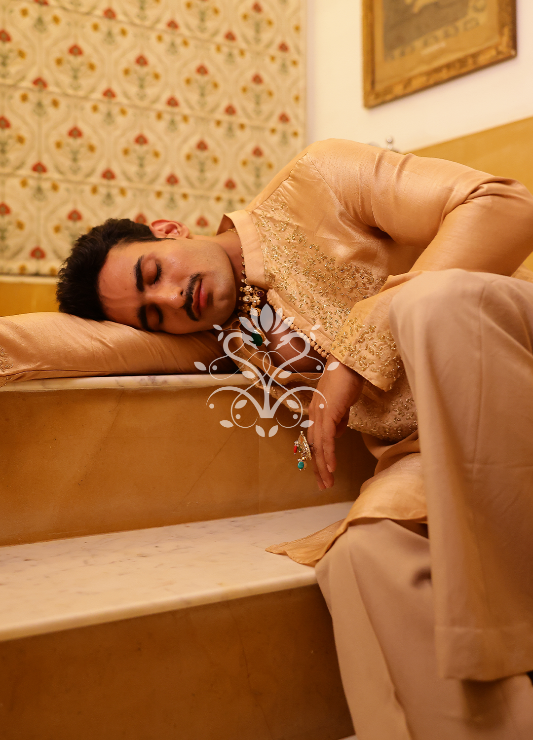 A touch of royalty, woven in threadwork.